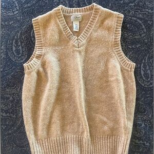 Vintage LL Bean sweater vest. Men’s medium but fits like a women’s small